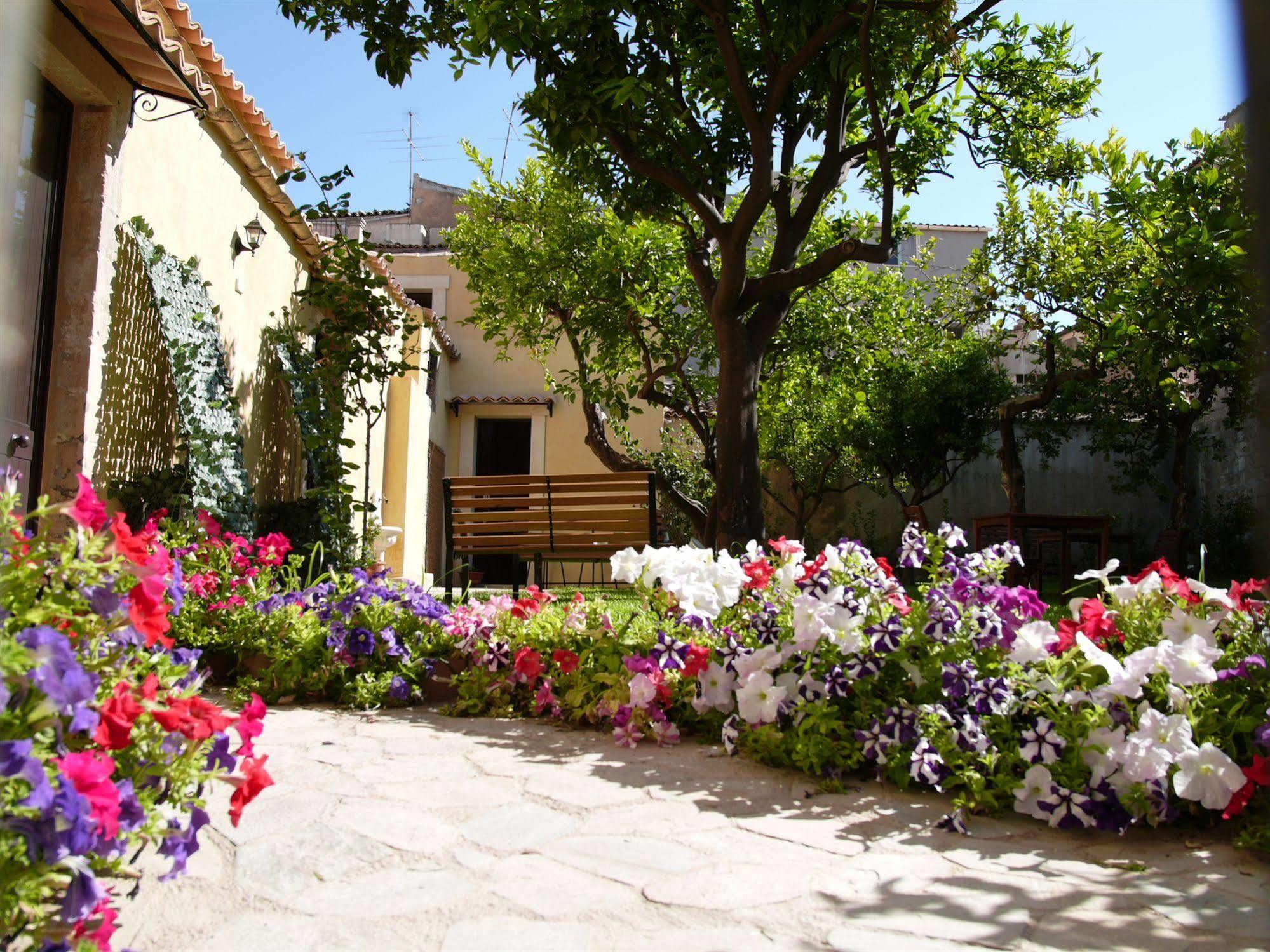 Bed and Breakfast Il Giardino Del Barocco Noto Zewnętrze zdjęcie