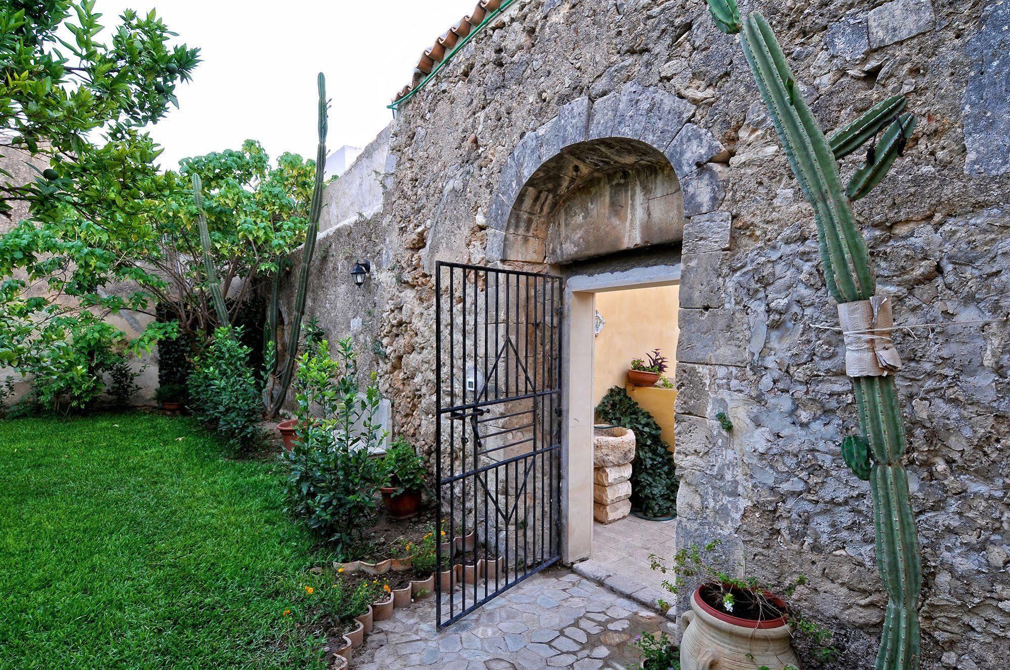 Bed and Breakfast Il Giardino Del Barocco Noto Zewnętrze zdjęcie